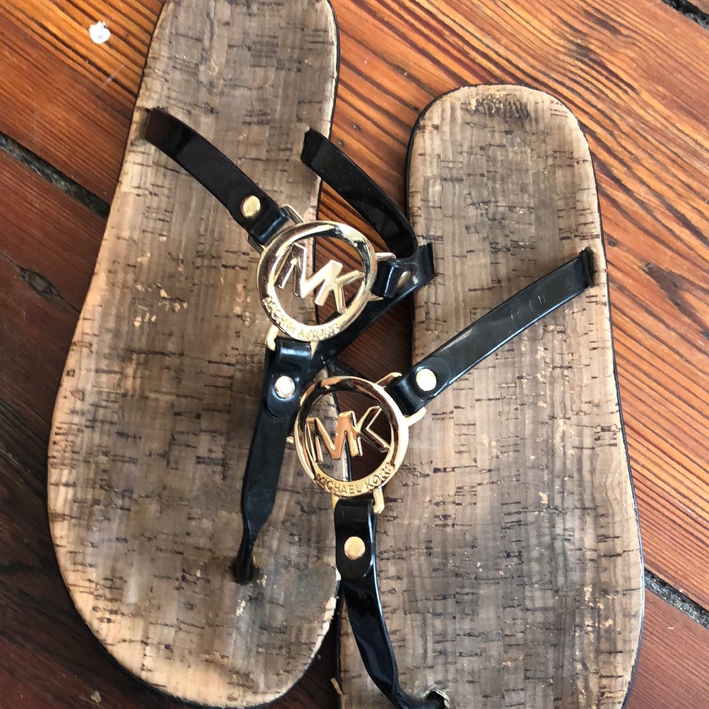 MICHAEL KORS SANDALS